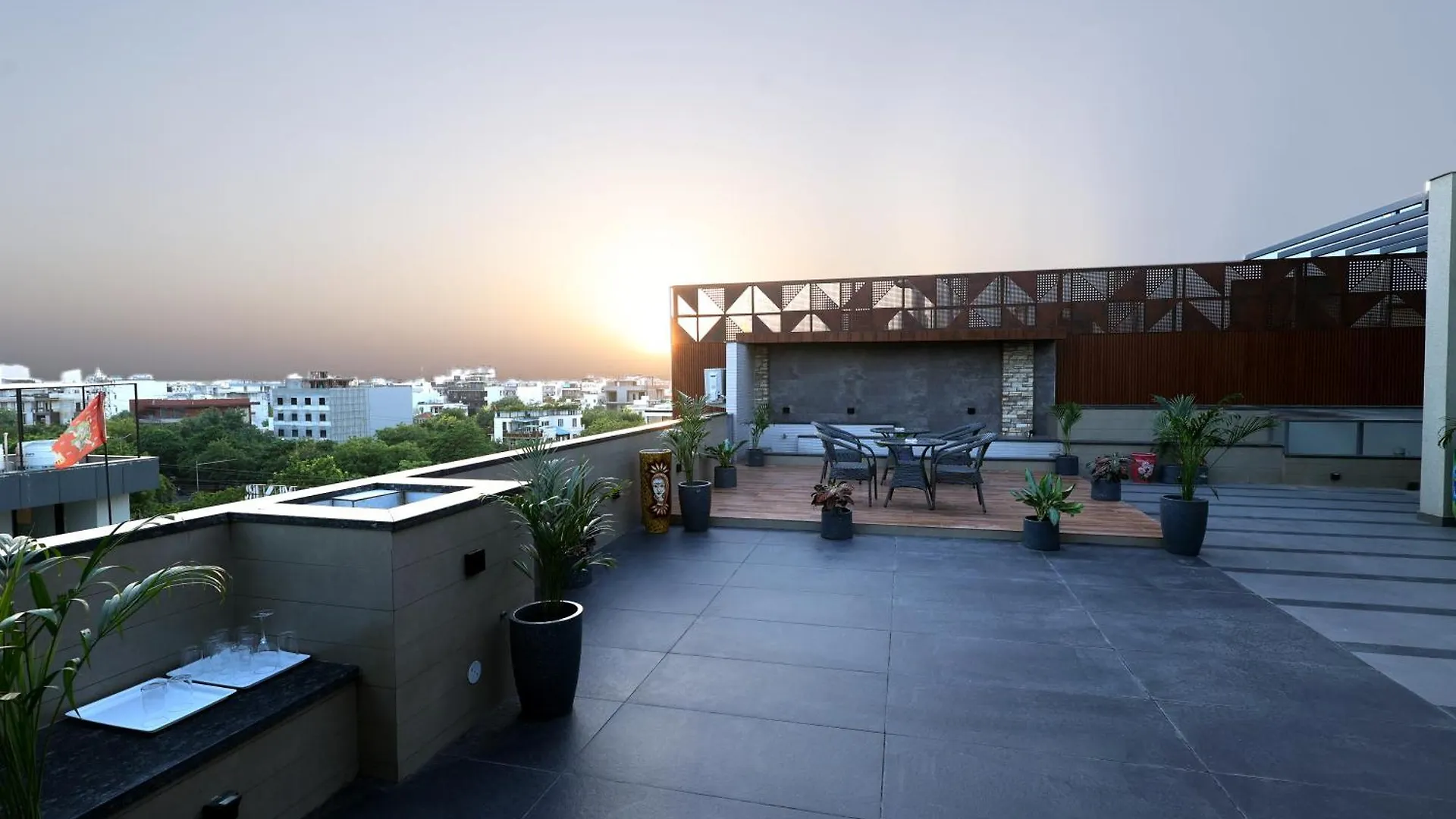 Escape Stays And Serviced Apartments Γκουργκάον