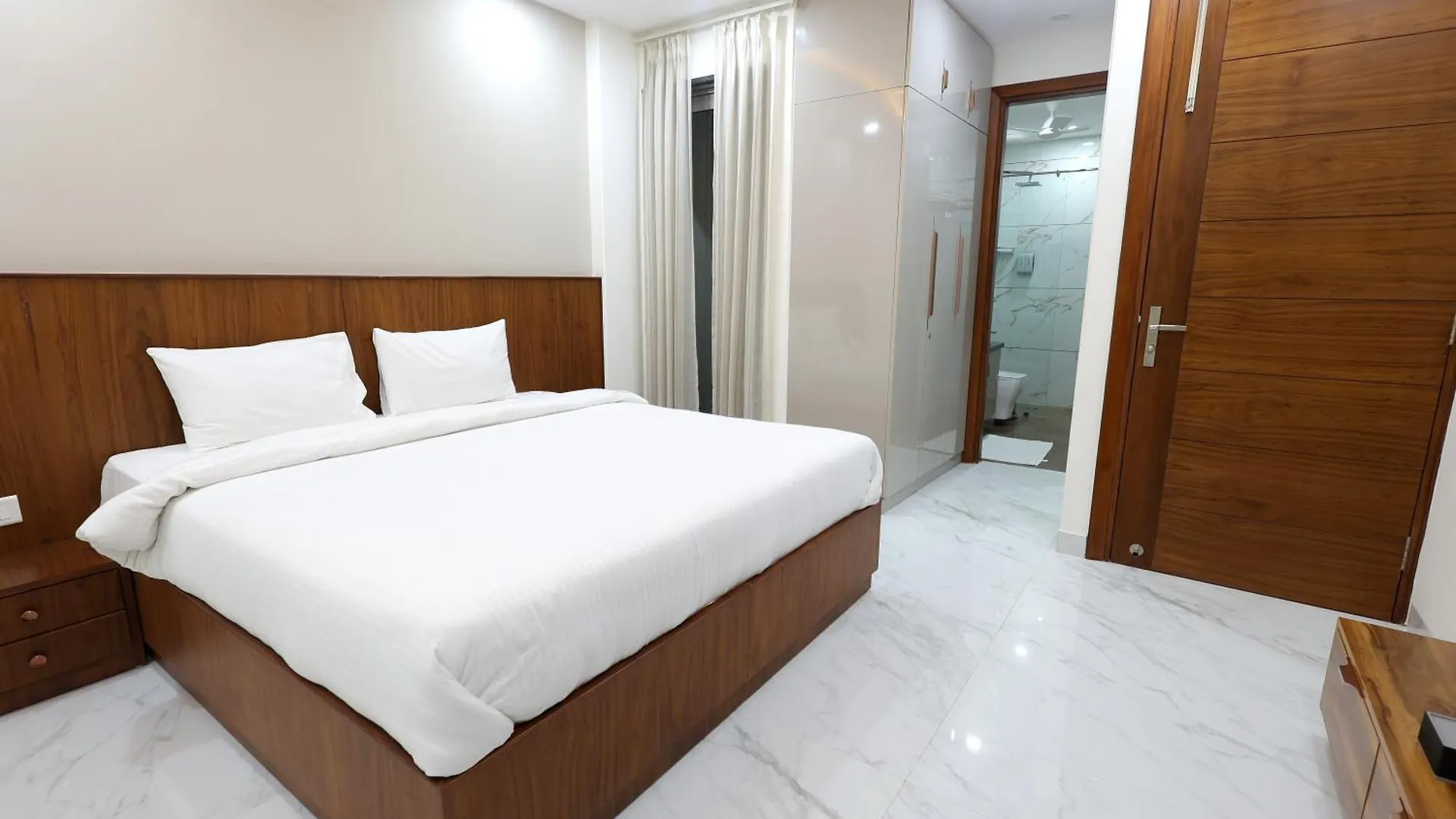 Escape Stays And Serviced Apartments Γκουργκάον 4*,  Ινδία