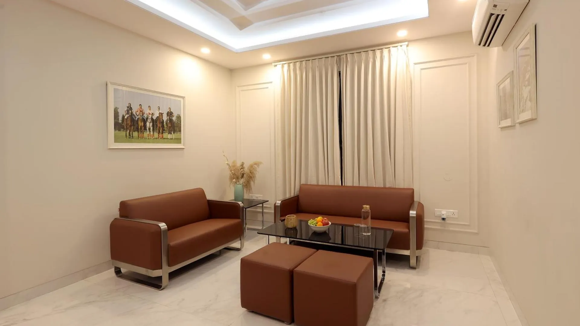 Escape Stays And Serviced Apartments Γκουργκάον 4*,