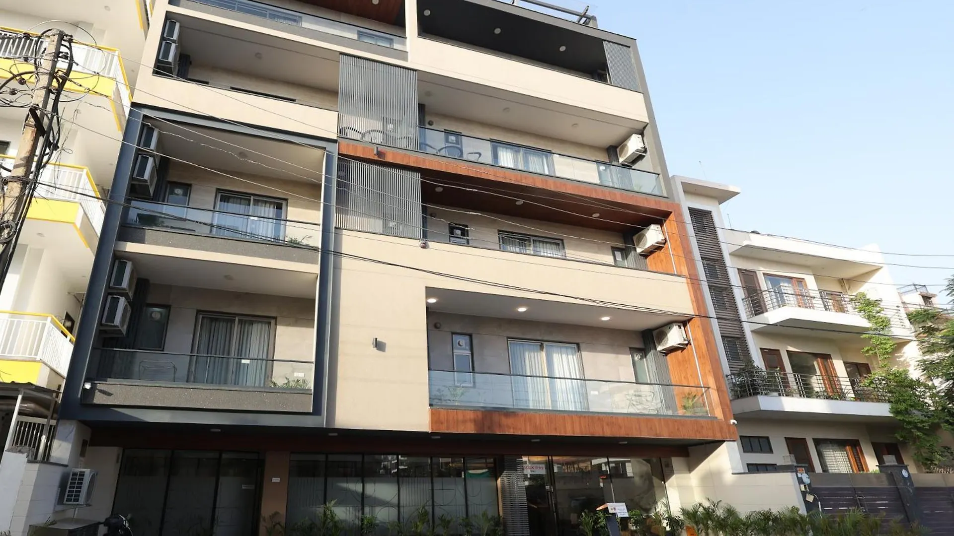 Ξενοδοχείο Escape Stays And Serviced Apartments Γκουργκάον